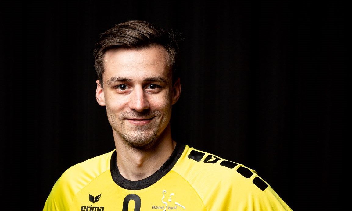Portrait Müller Mathias Spieler 9 2021 quer
